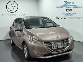 Used Peugeot 208 2013 for sale - 76397265: Photo