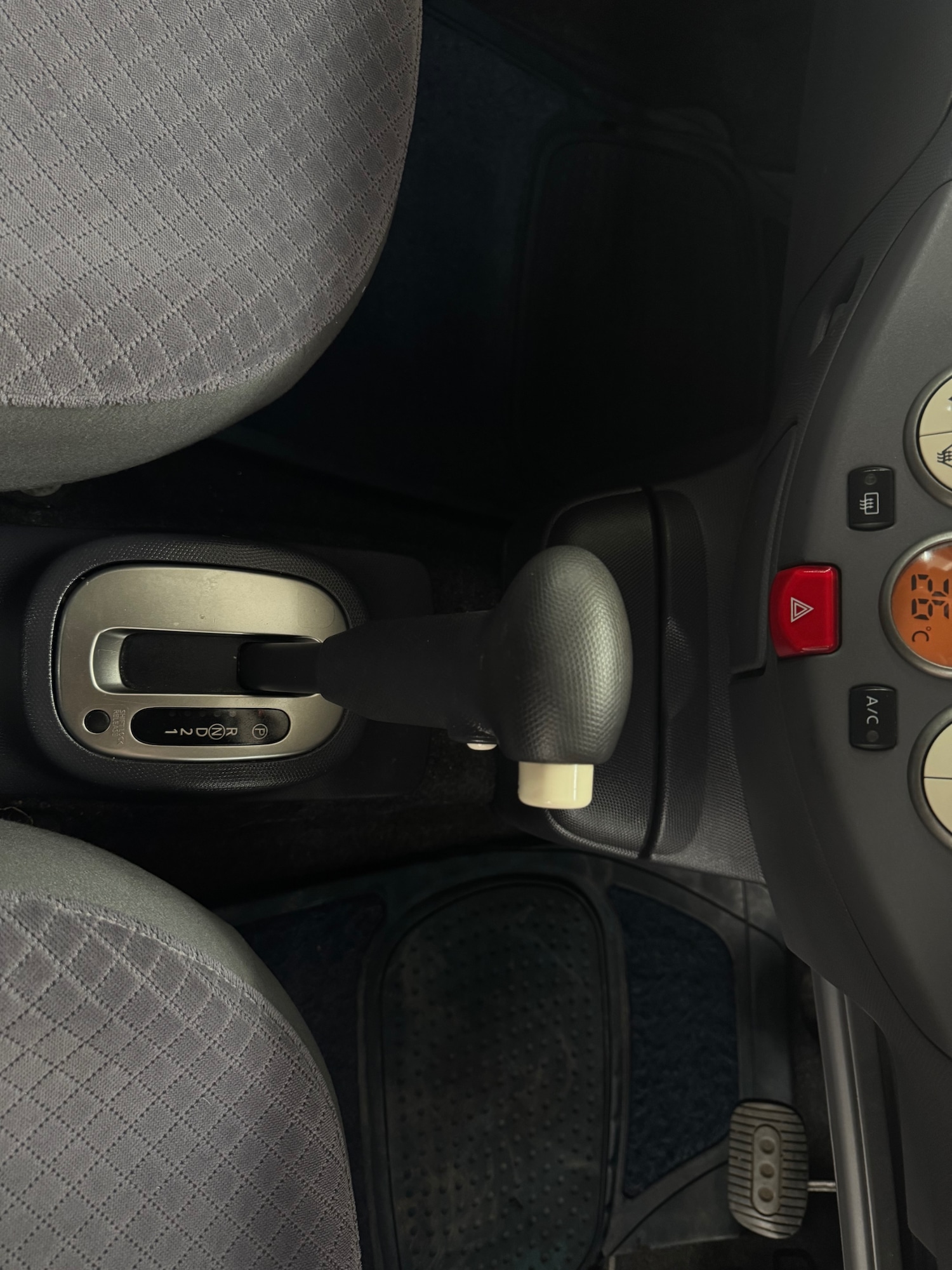 Used Nissan Micra 2003 for sale - 78212249: Photo 9