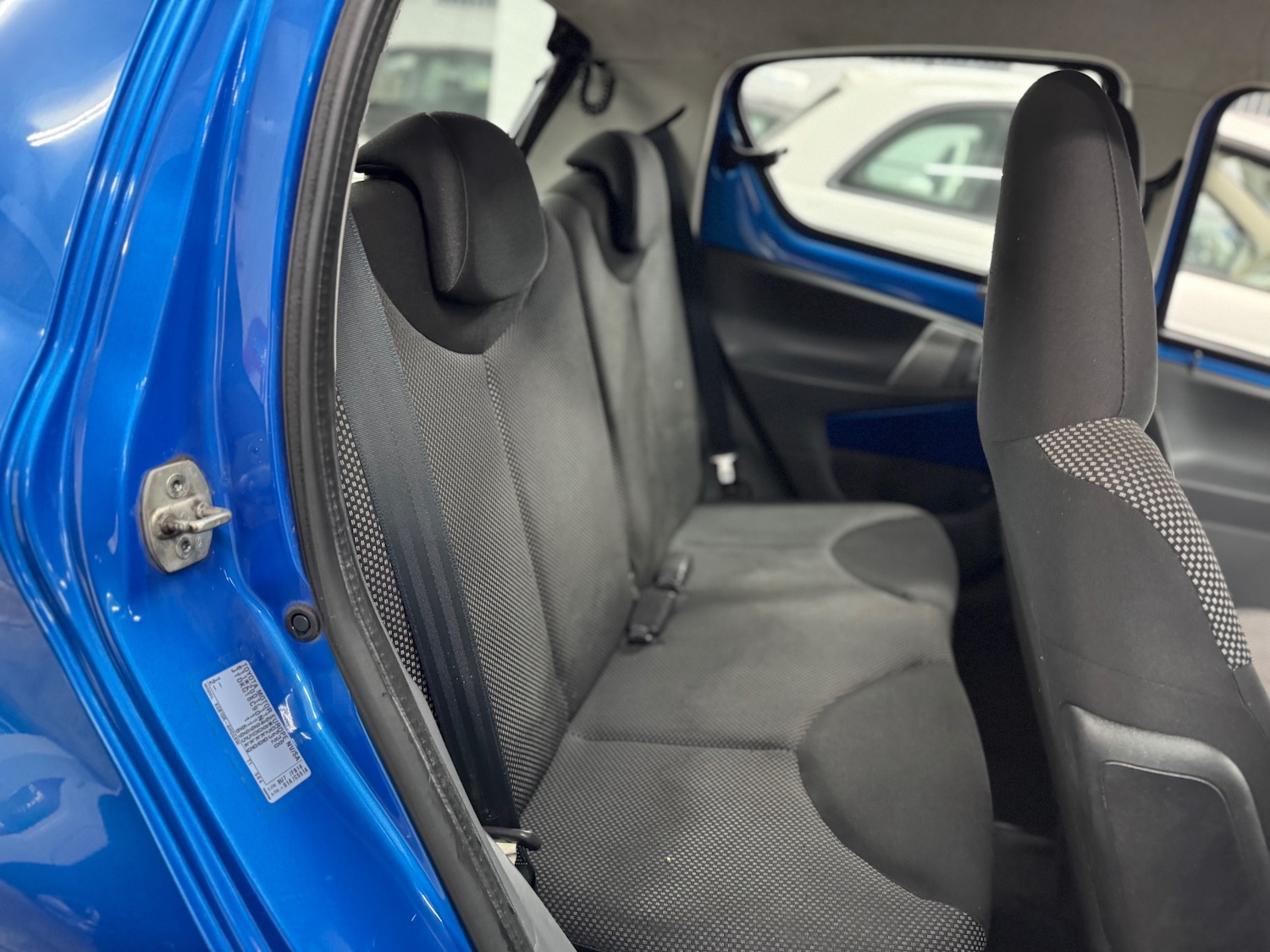 Used Toyota AYGO 2010 for sale - 77742756: Photo 11