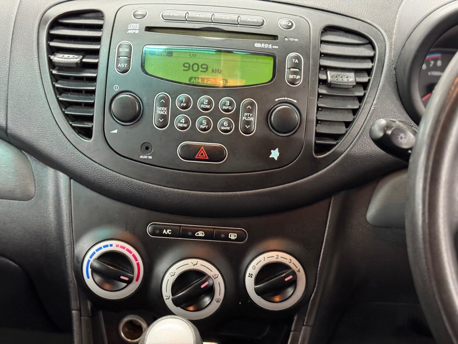 Used Hyundai i10 2009 for sale - 78015215: Photo 10