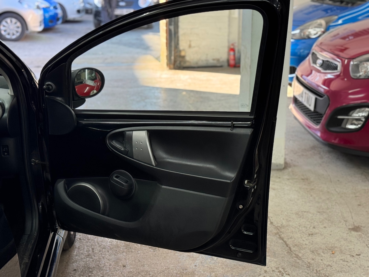 Used Toyota AYGO 2012 for sale - 77954504: Photo 12