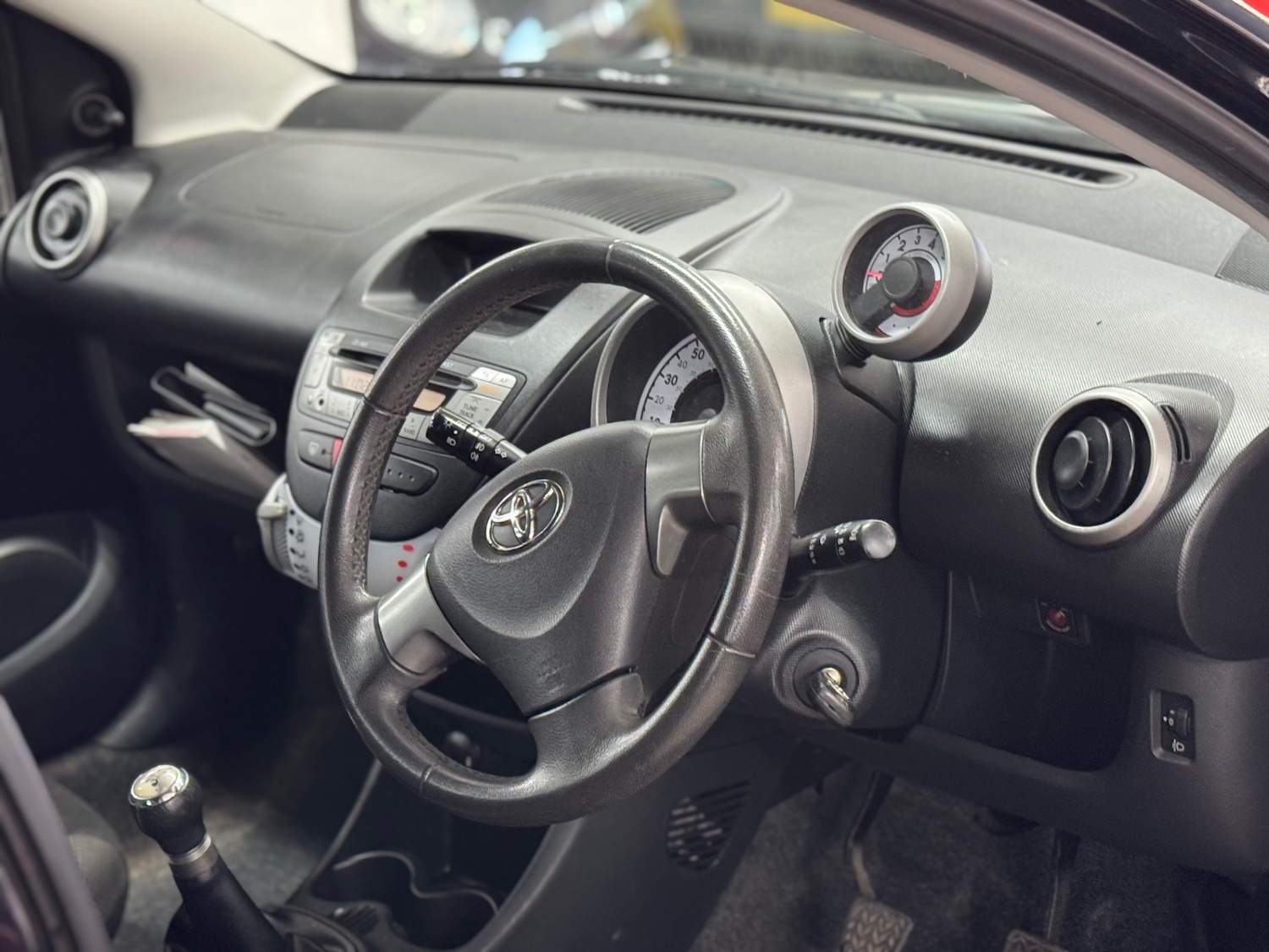 Used Toyota AYGO 2012 for sale - 77954504: Photo 7