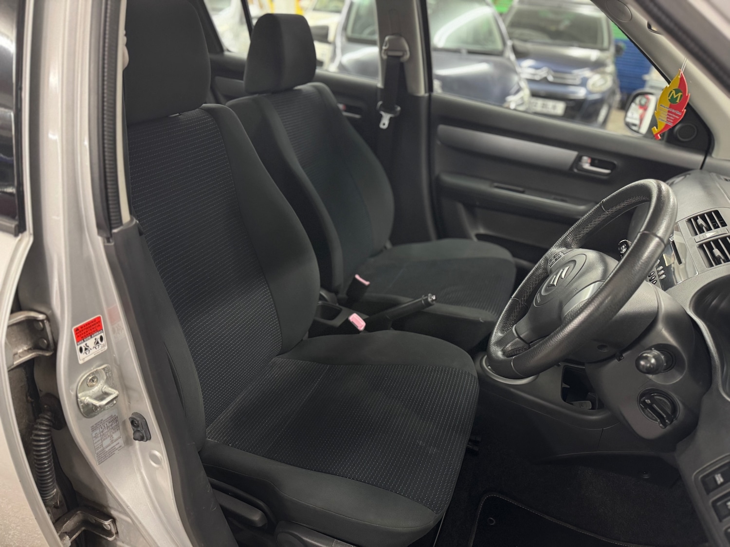 Used Suzuki Swift 2010 for sale - 76922417: Photo 14