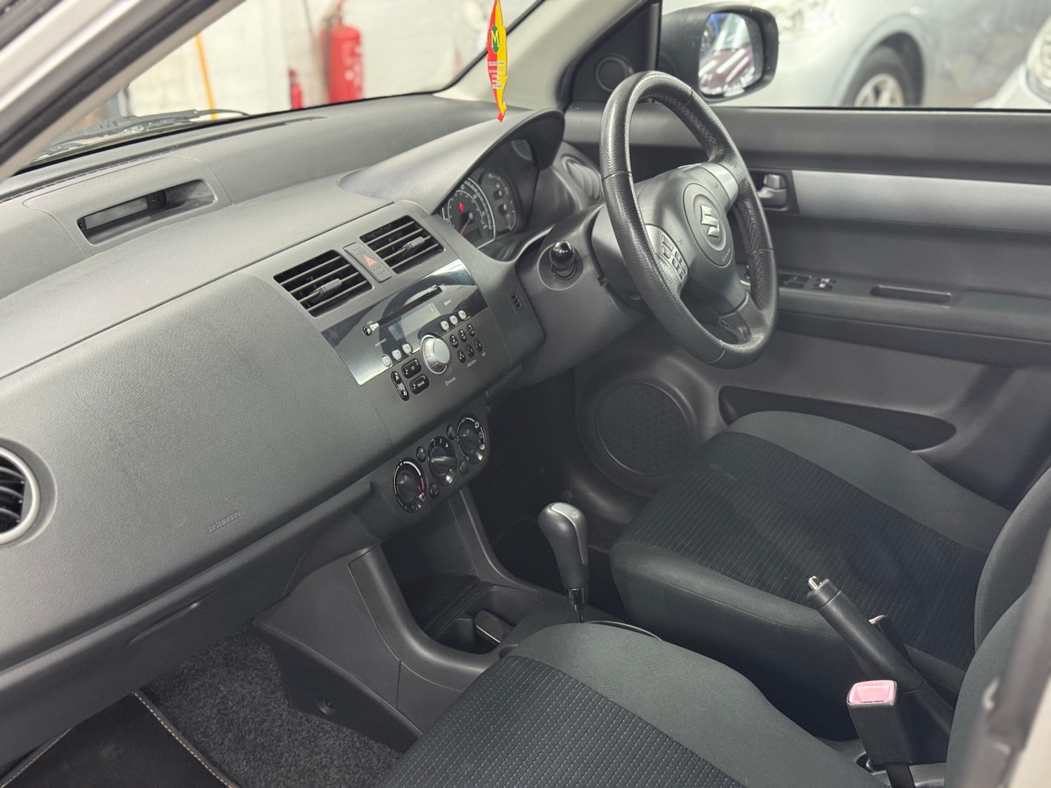 Used Suzuki Swift 2010 for sale - 76922417: Photo 18