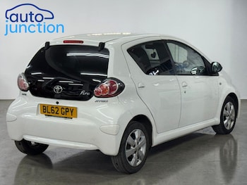 Used Toyota AYGO 2013 for sale - 78351732: Photo