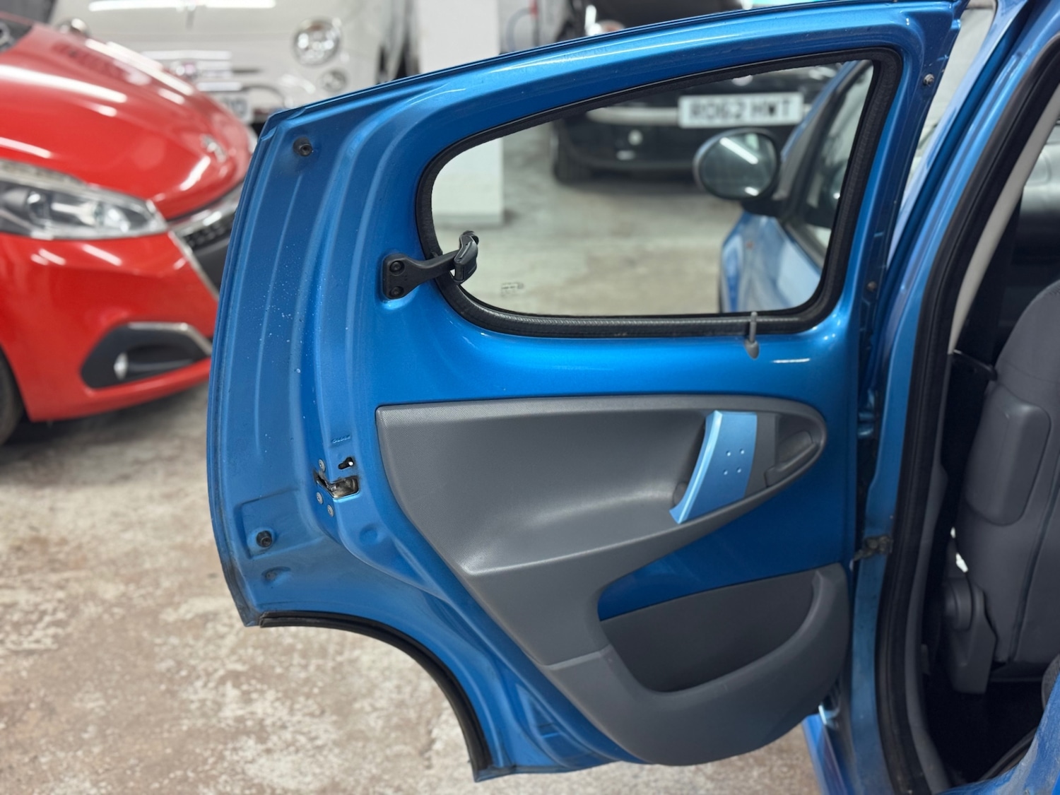 Used Peugeot 107 2008 for sale - 77207358: Photo 14