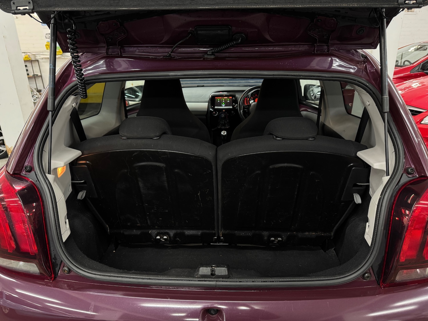 Used Peugeot 108 2014 for sale - 76388023: Photo 17