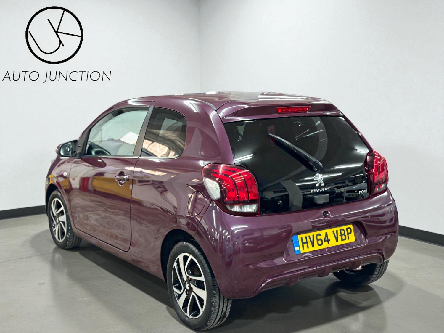 Used Peugeot 108 2014 for sale - 76388023: Photo 6