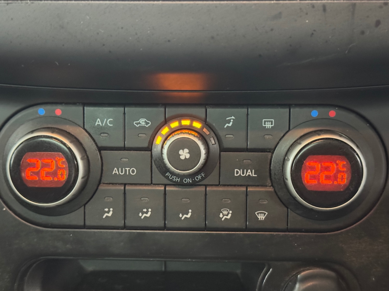 Used Nissan Qashqai 2012 for sale - 77447642: Photo 11