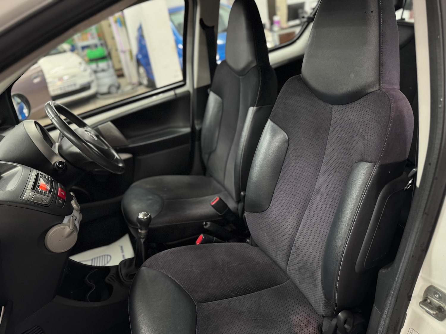 Used Toyota AYGO 2012 for sale - 77630746: Photo 11