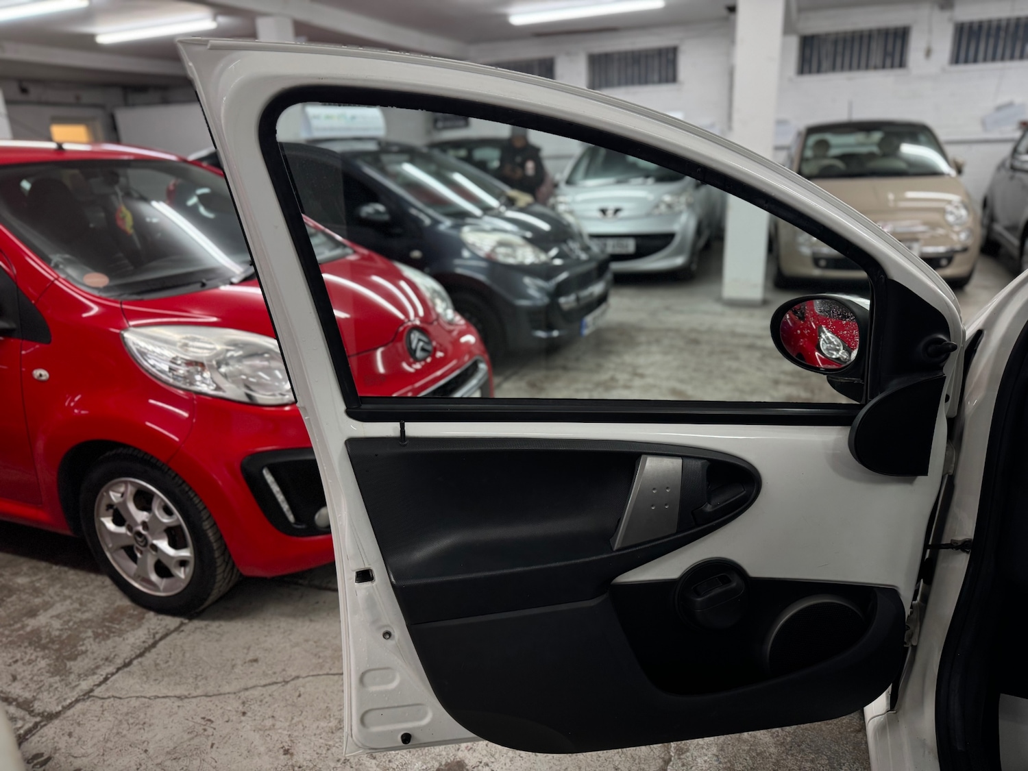 Used Toyota AYGO 2012 for sale - 77630746: Photo 16