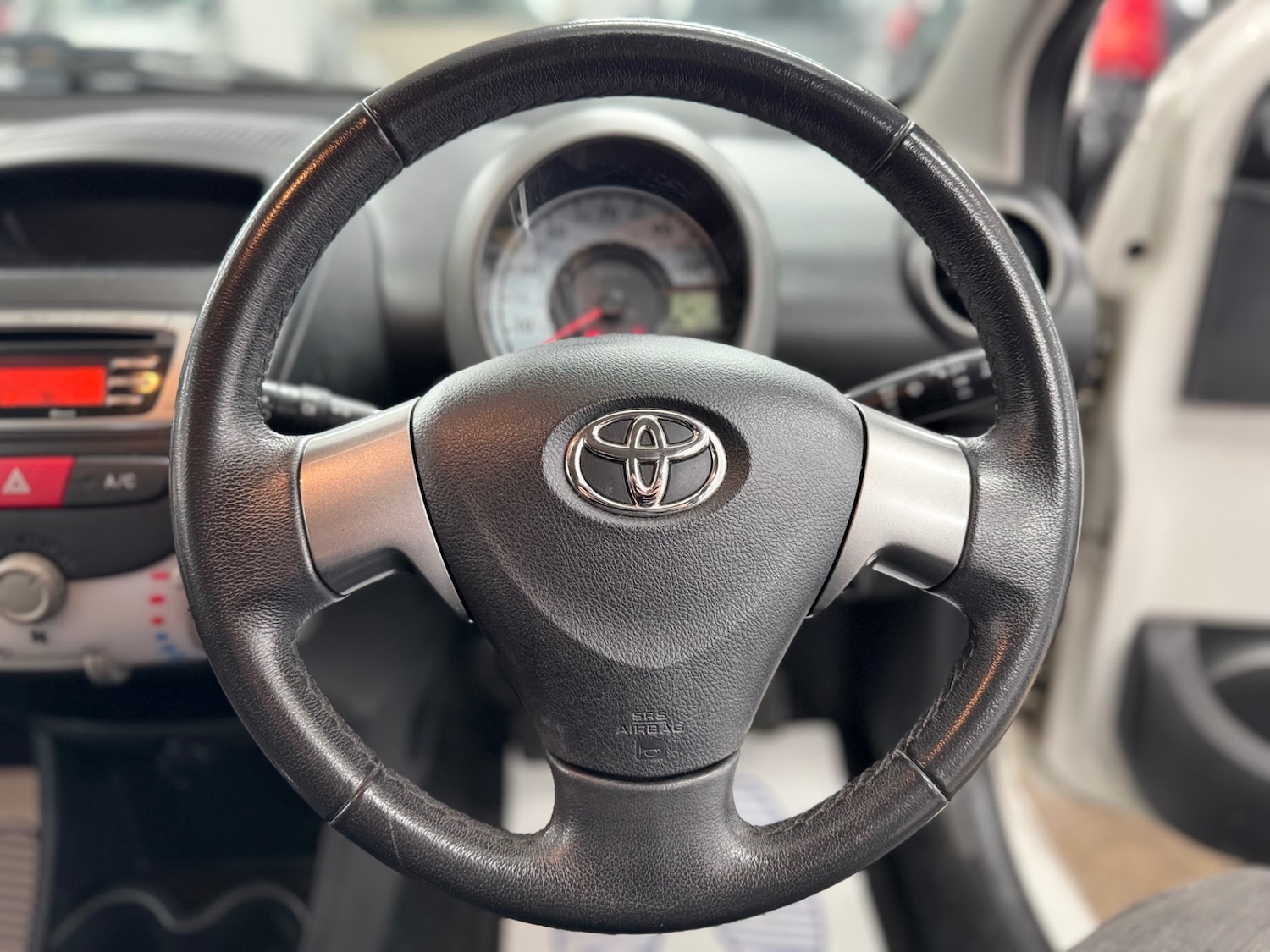 Used Toyota AYGO 2012 for sale - 77630746: Photo 9