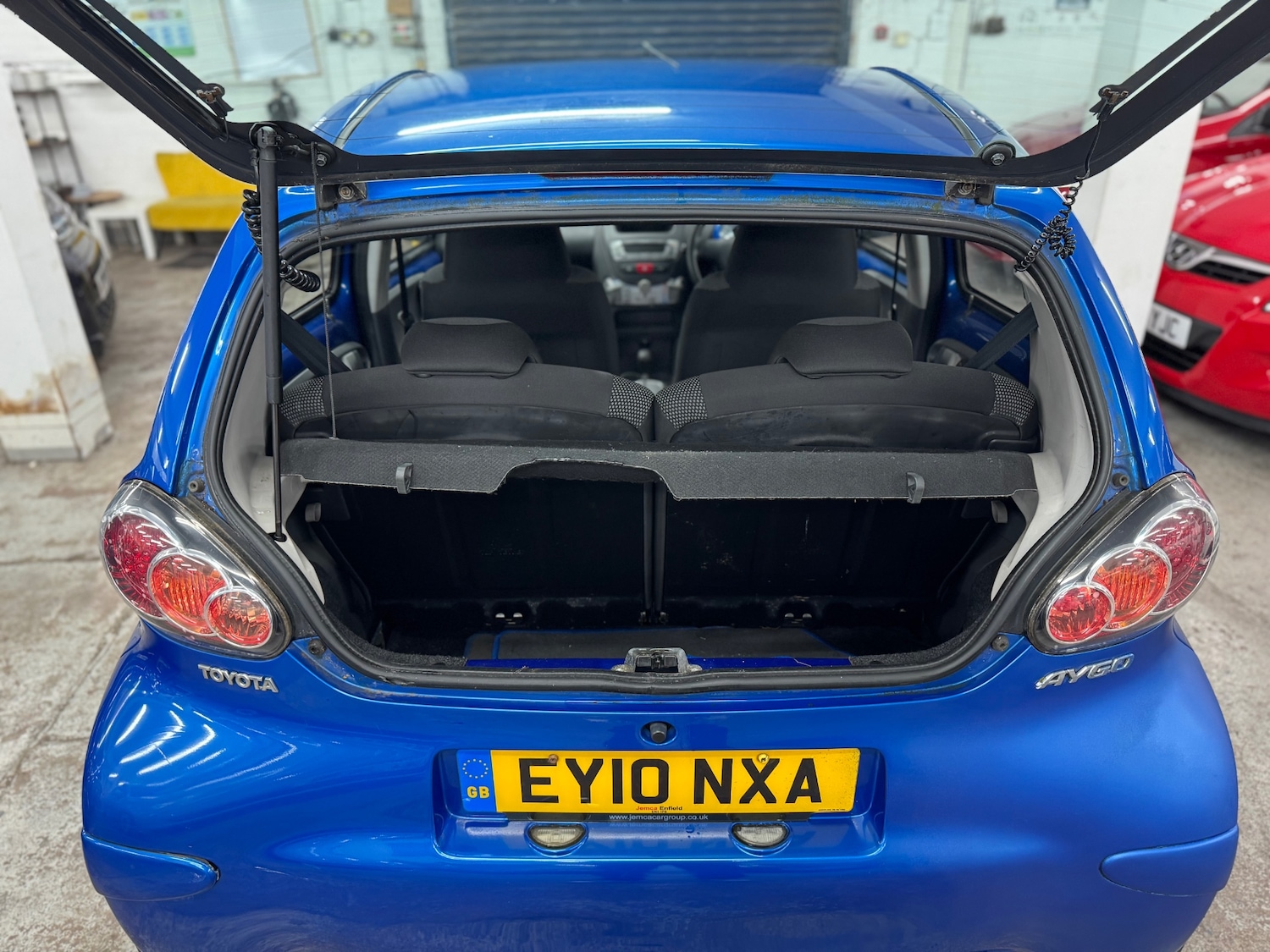 Used Toyota AYGO 2010 for sale - 76388027: Photo 17