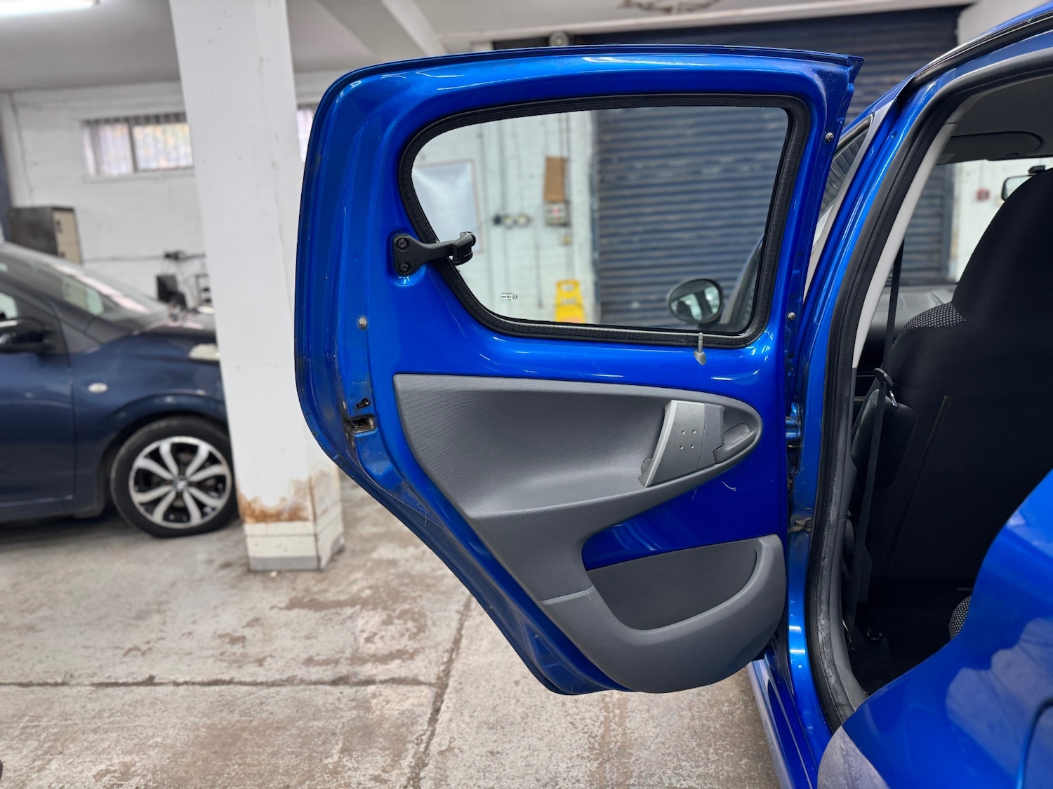 Used Toyota AYGO 2010 for sale - 76388027: Photo 20