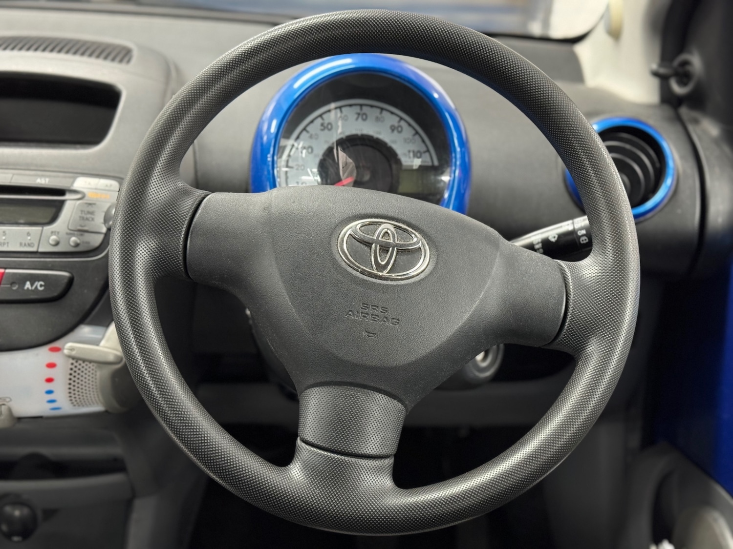 Used Toyota AYGO 2010 for sale - 76388027: Photo 9