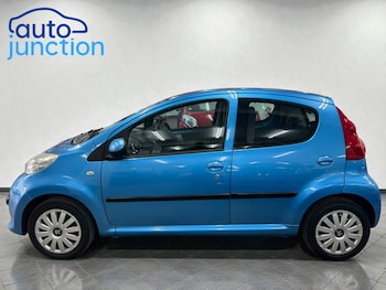 Used Peugeot 107 2008 for sale - 77639642: Photo