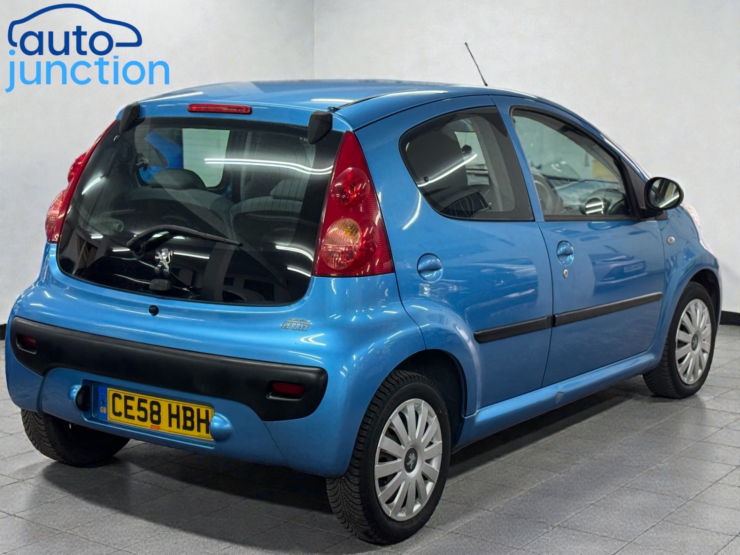 Used Peugeot 107 2008 for sale - 77639642: Photo 6