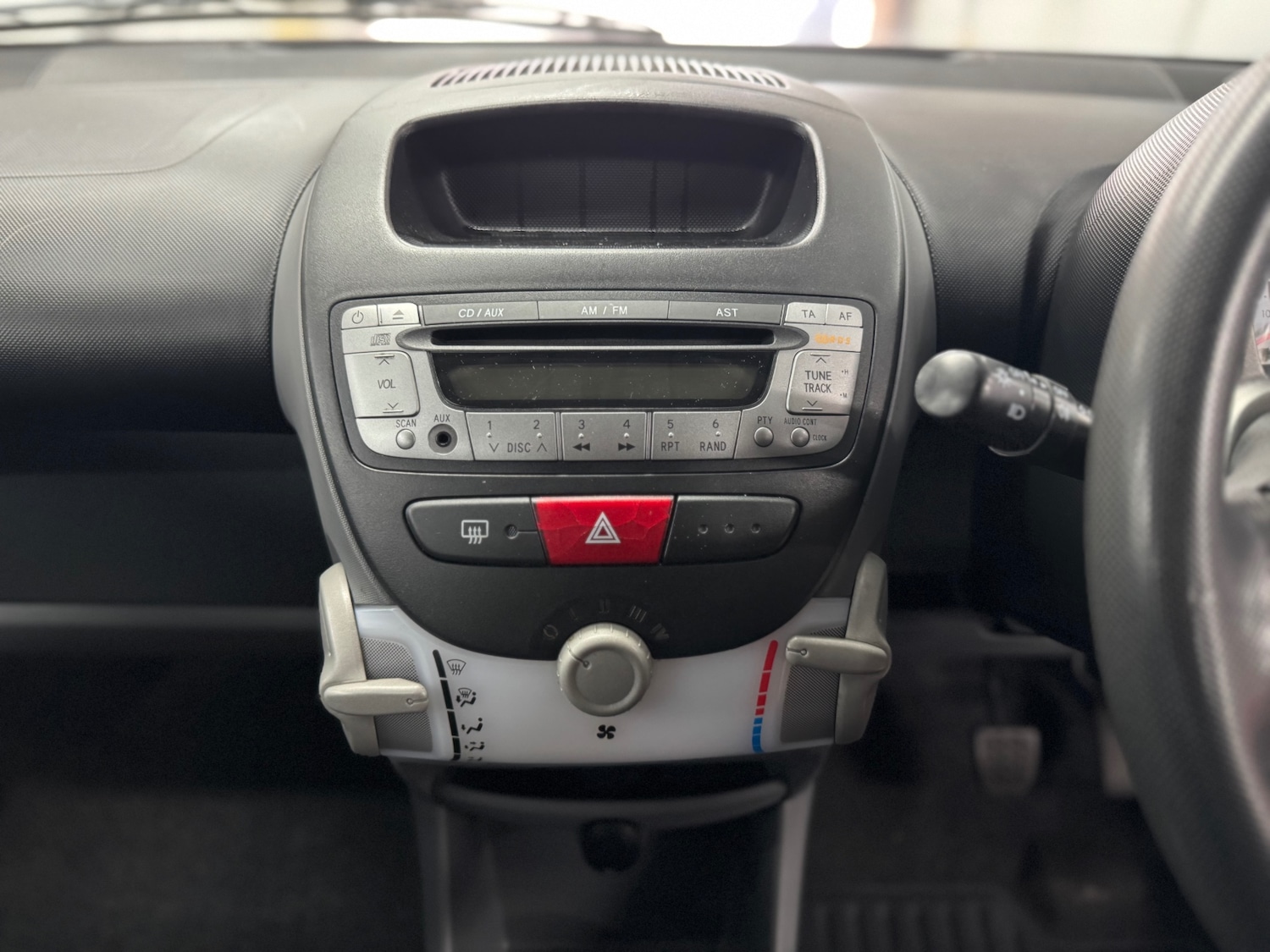 Used Peugeot 107 2008 for sale - 77639642: Photo 9