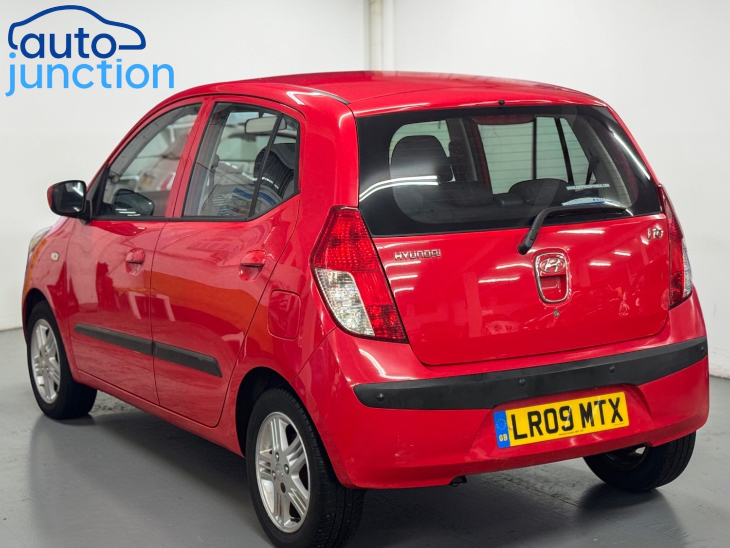 Used Hyundai i10 2009 for sale - 77687735: Photo 4