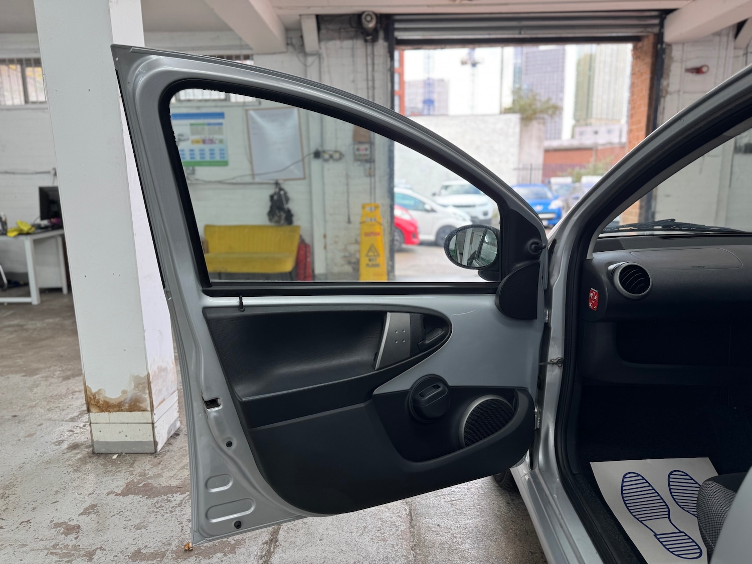 Used Toyota AYGO 2014 for sale - 77069182: Photo 17