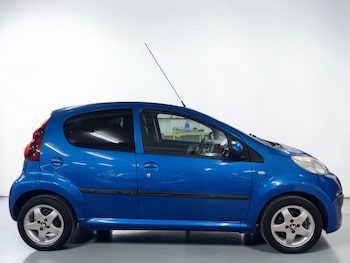 Used Peugeot 107 2013 for sale - 79538118: Photo