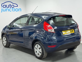 Used Ford Fiesta 2015 for sale - 78091015: Photo