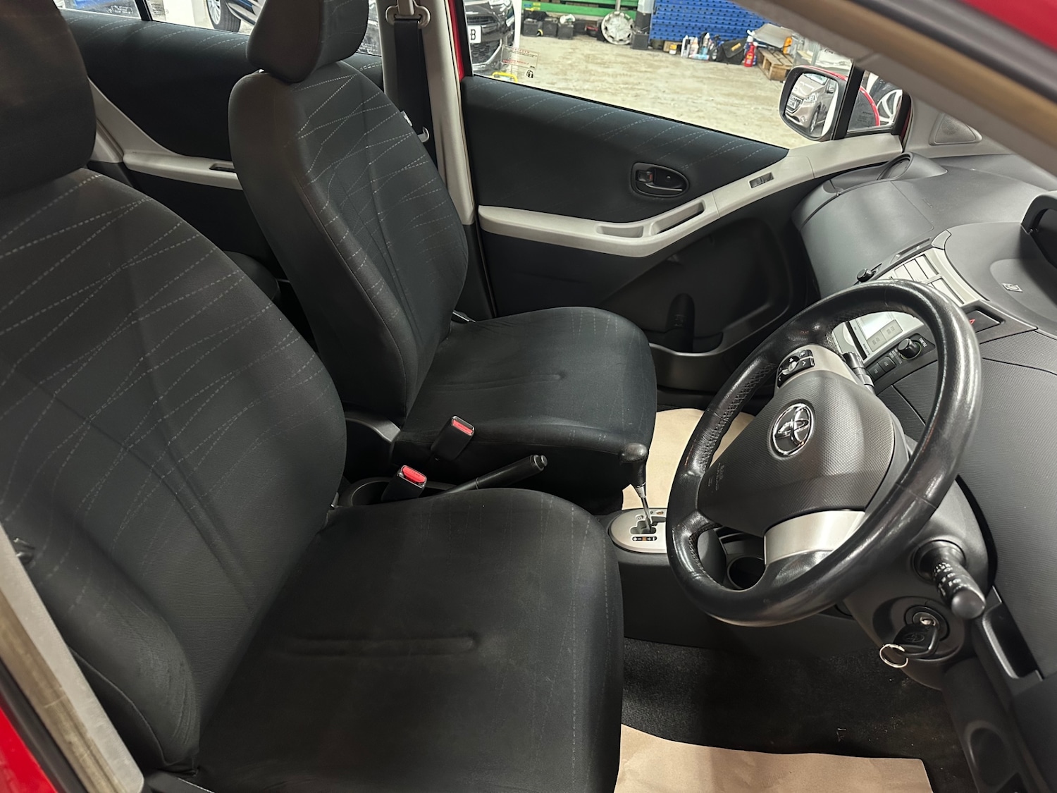 Used Toyota Yaris 2006 for sale - 76070600: Photo 8