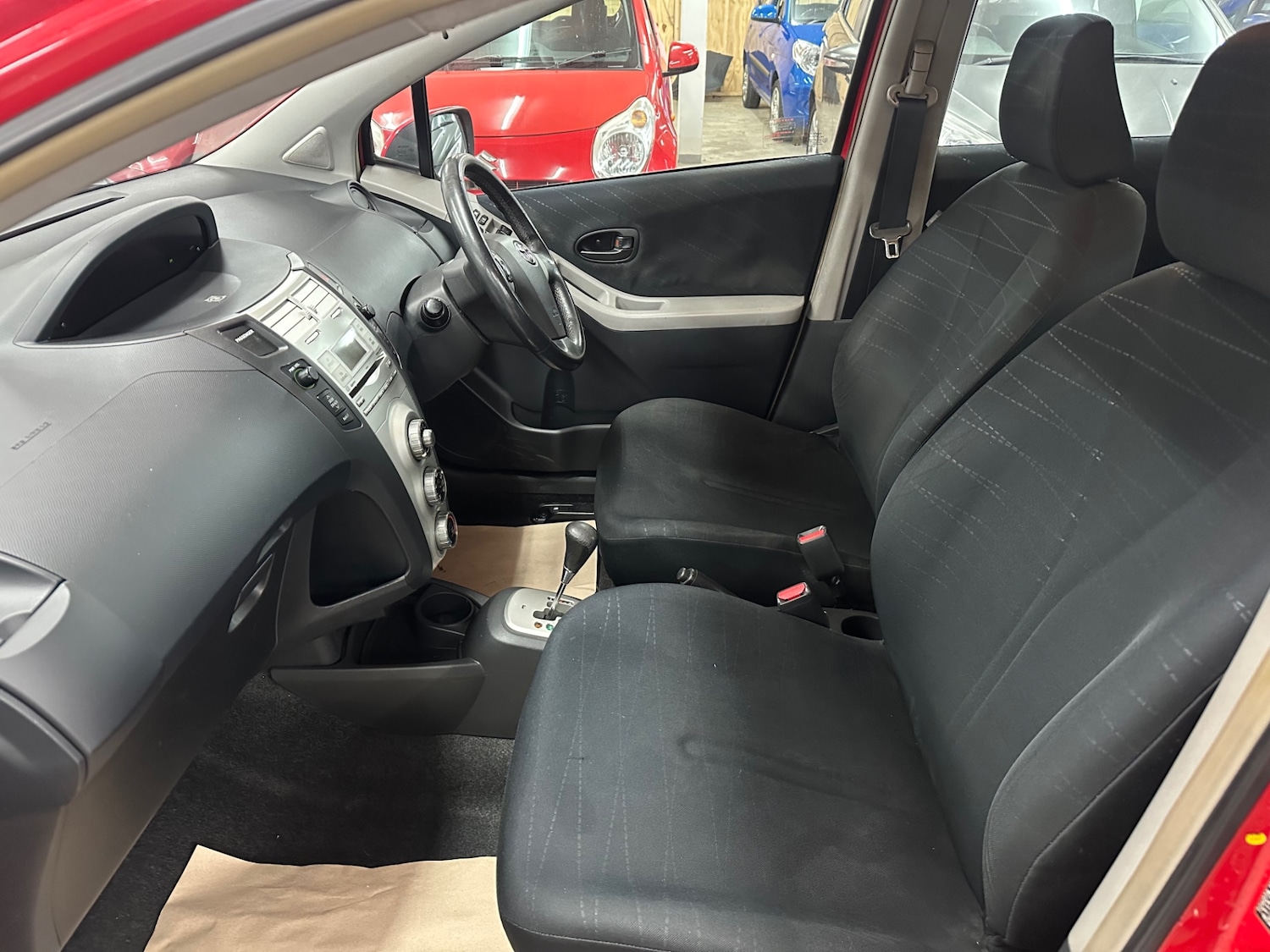 Used Toyota Yaris 2006 for sale - 76070600: Photo 9