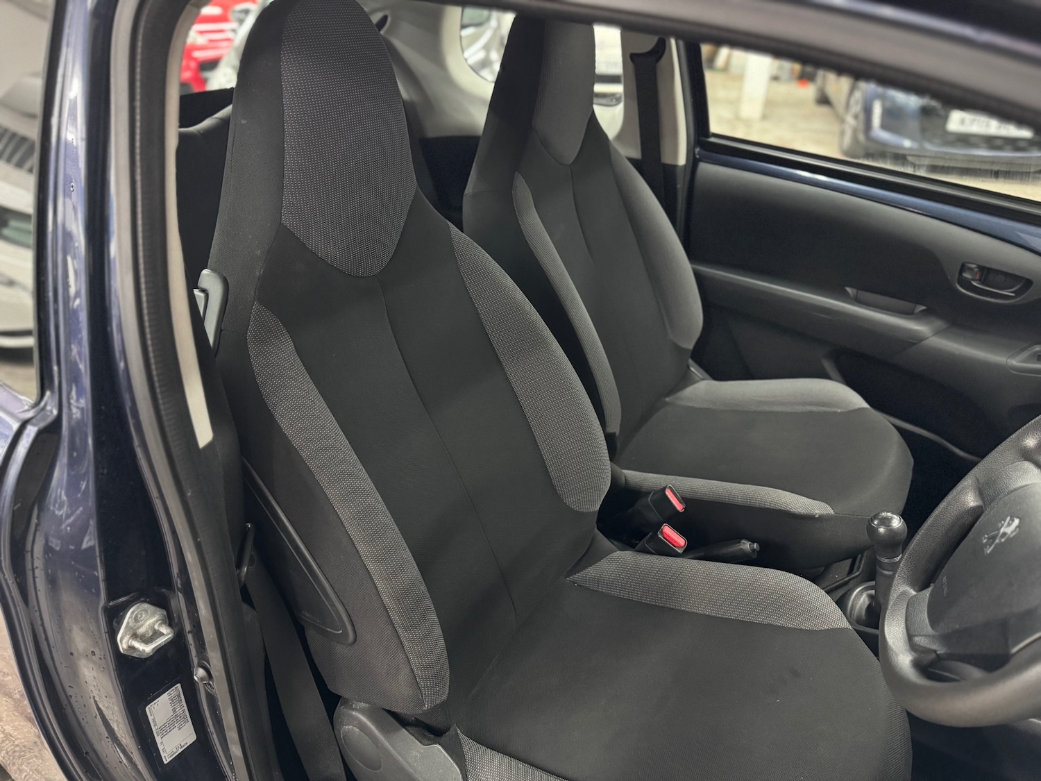 Used Peugeot 108 2015 for sale - 76932311: Photo 14