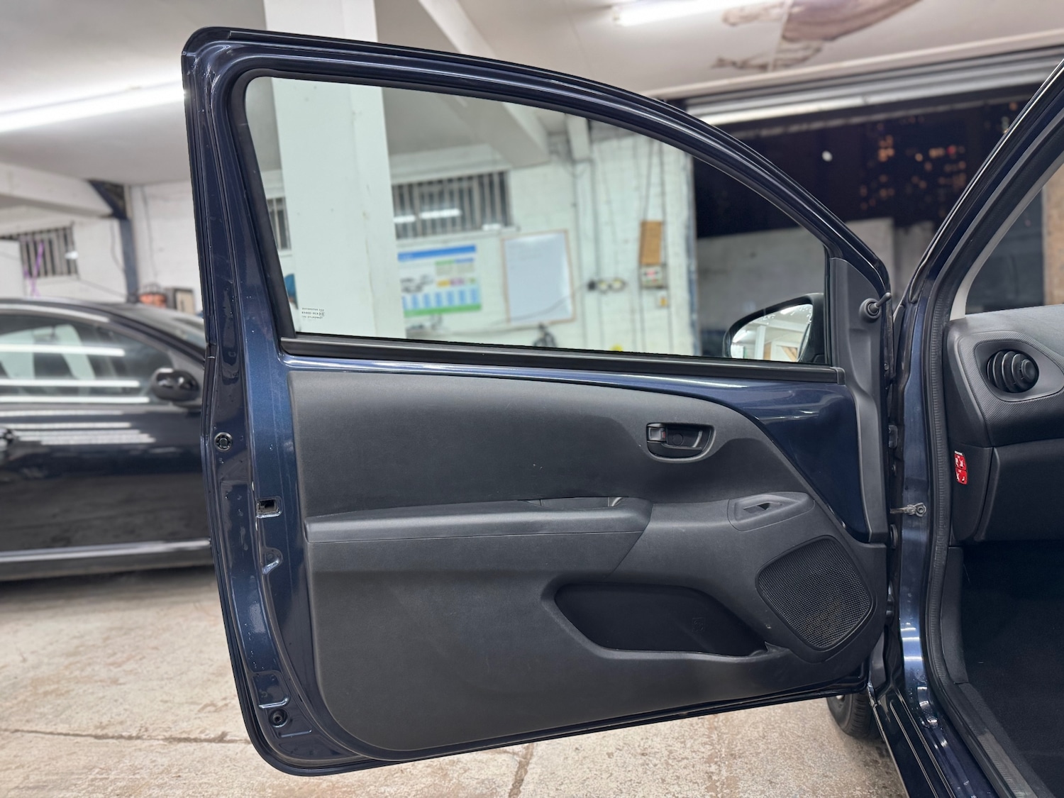 Used Peugeot 108 2015 for sale - 76932311: Photo 18