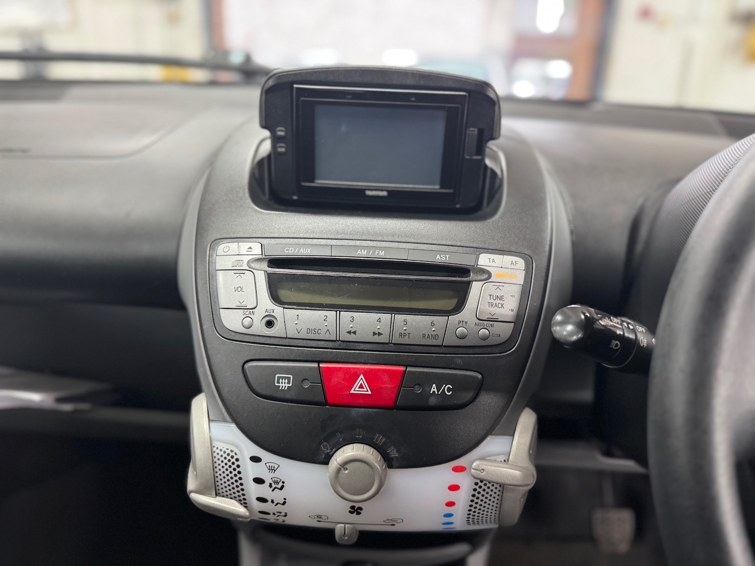 Used Toyota AYGO 2011 for sale - 77284054: Photo 10