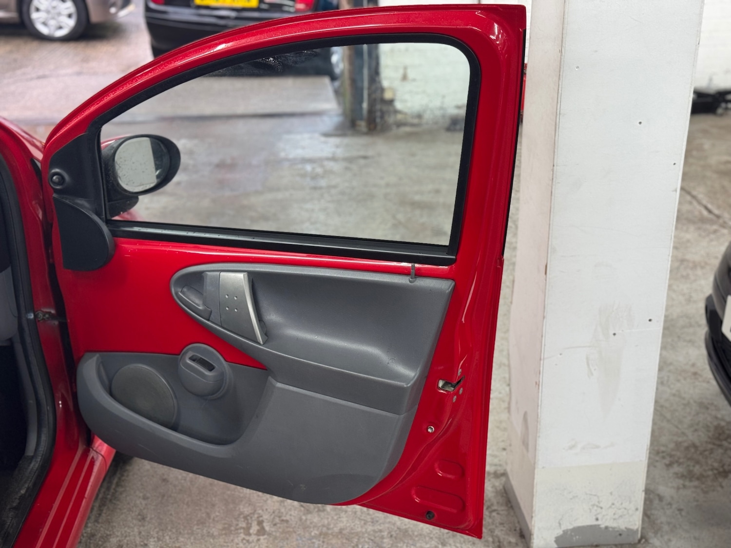 Used Toyota AYGO 2011 for sale - 77284054: Photo 13