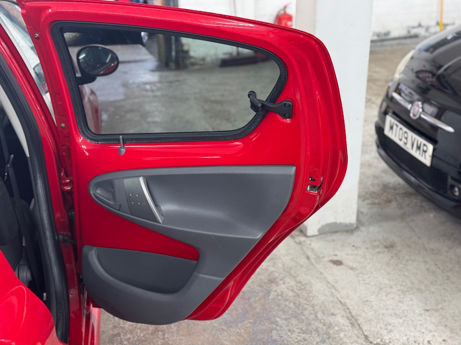 Used Toyota AYGO 2011 for sale - 77284054: Photo 15