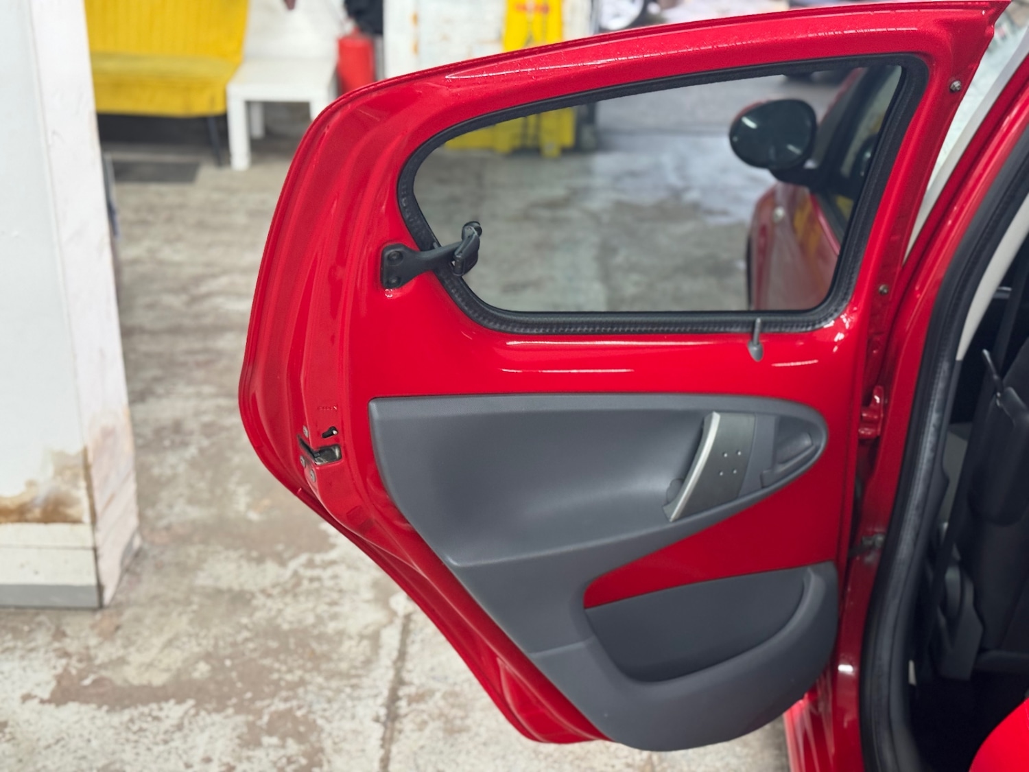 Used Toyota AYGO 2011 for sale - 77284054: Photo 16