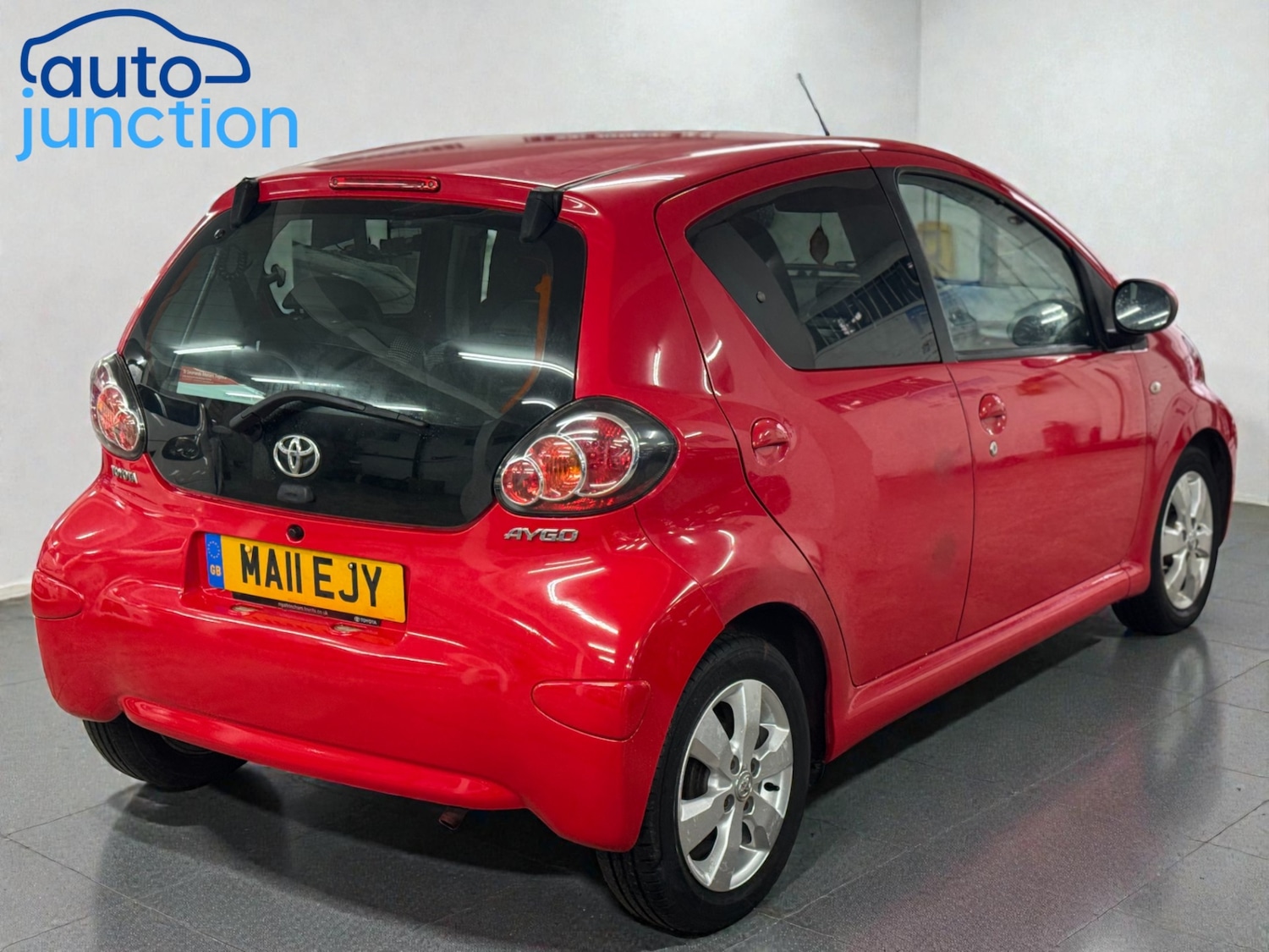 Used Toyota AYGO 2011 for sale - 77284054: Photo 6