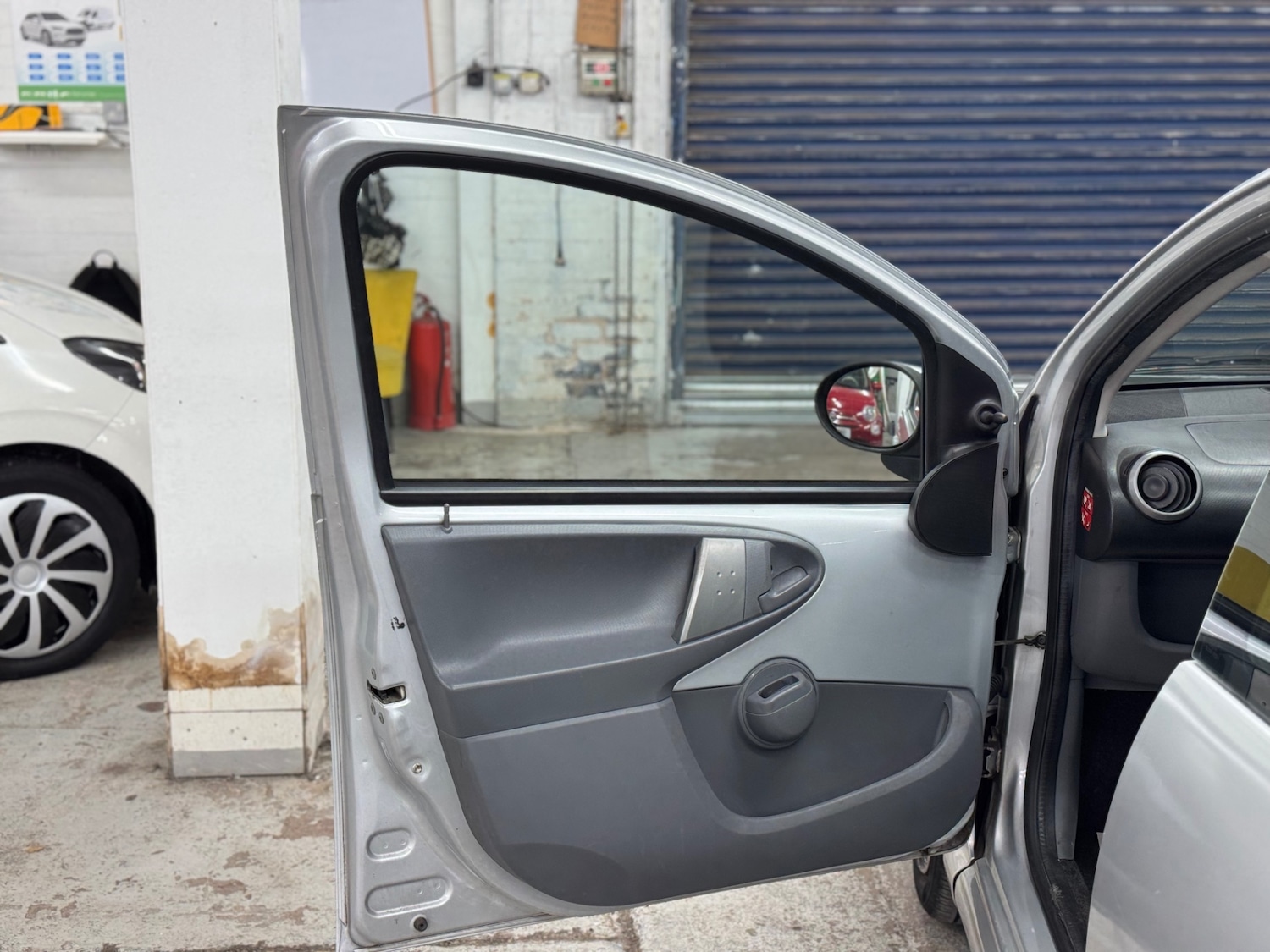 Used Toyota AYGO 2007 for sale - 76134588: Photo 14