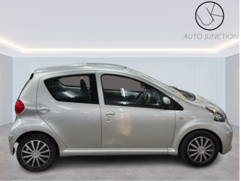 Used Toyota AYGO 2007 for sale - 76134588: Photo 4