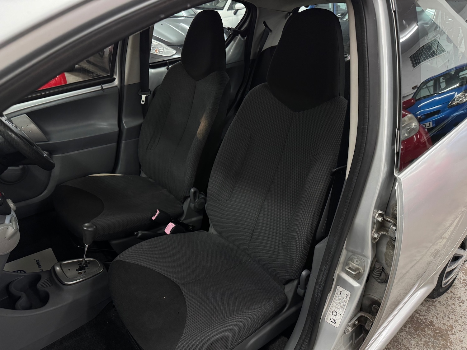 Used Toyota AYGO 2007 for sale - 76134588: Photo 9