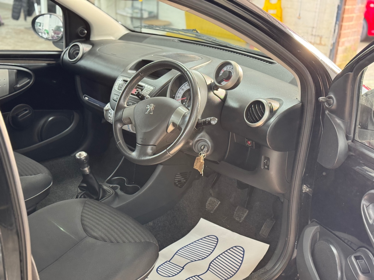 Used Peugeot 107 2012 for sale - 77196778: Photo 10