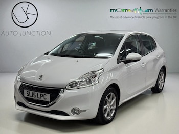 Used Peugeot 208 2015 for sale - 76257585: Photo