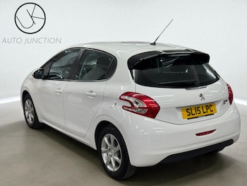 Used Peugeot 208 2015 for sale - 76257585: Photo
