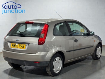 Used Ford Fiesta 2003 for sale - 77367772: Photo