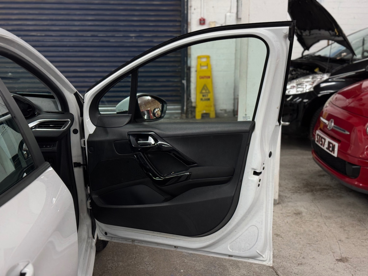 Used Peugeot 208 2012 for sale - 76134566: Photo 12
