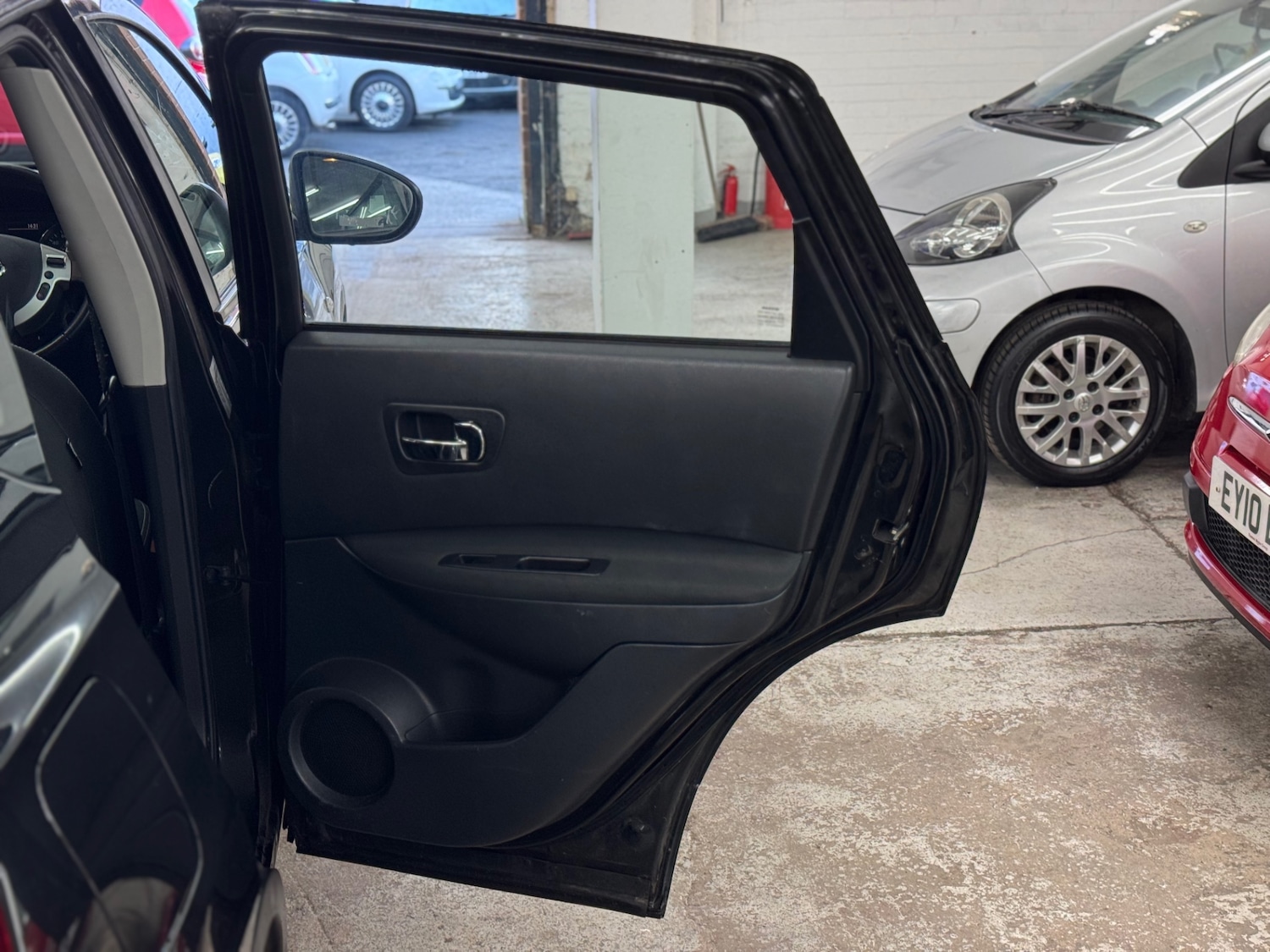 Used Nissan Qashqai 2013 for sale - 77220829: Photo 15