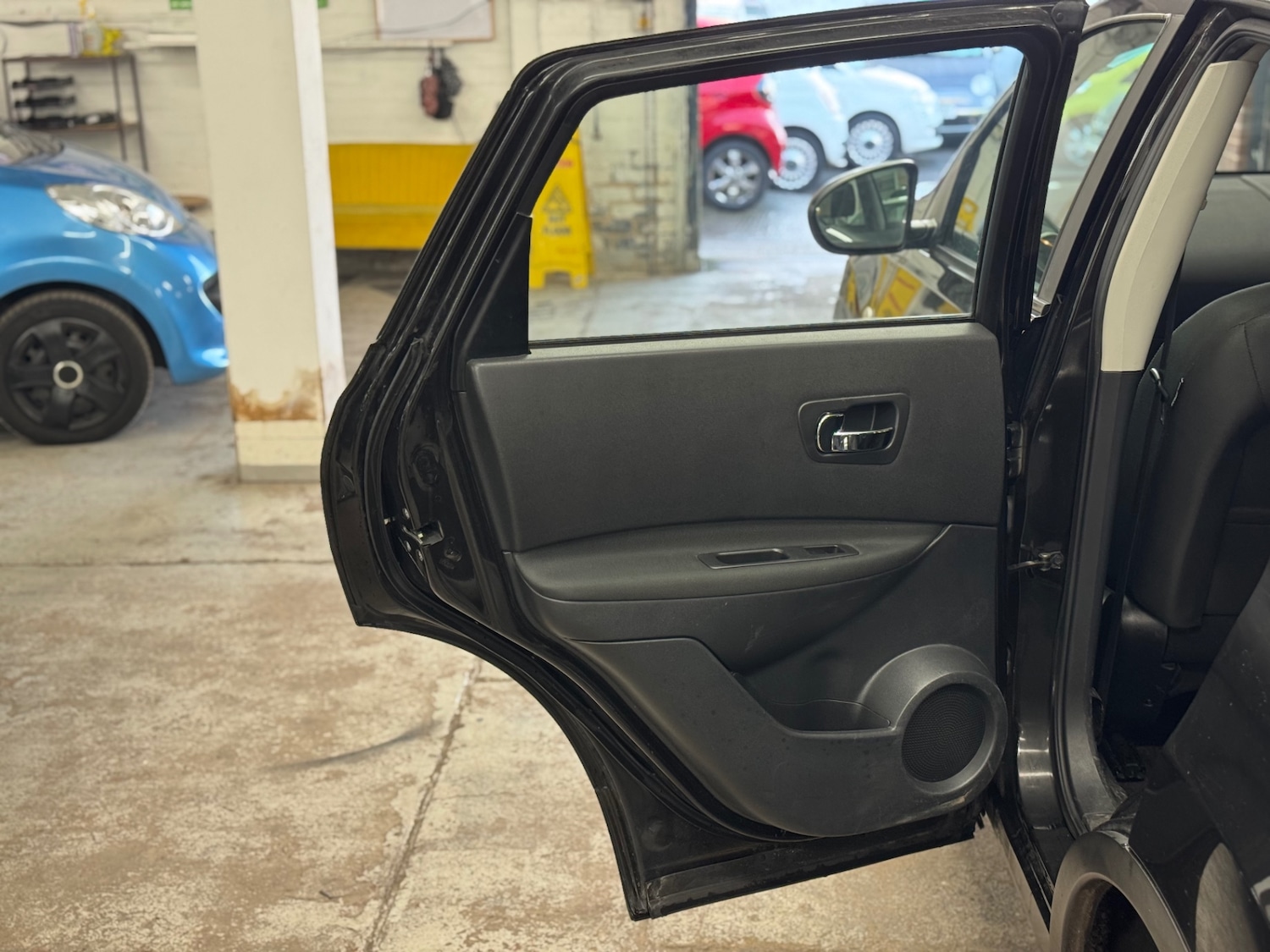 Used Nissan Qashqai 2013 for sale - 77220829: Photo 16