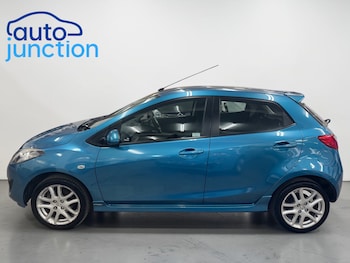 Used Mazda Mazda2 2011 for sale - 79262180: Photo