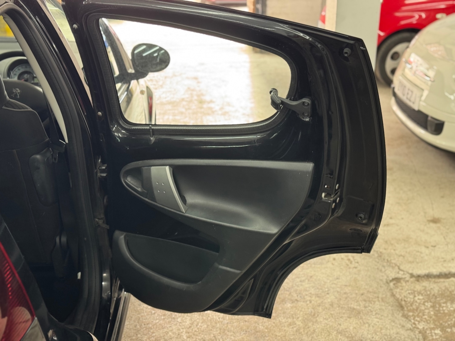 Used Peugeot 107 2013 for sale - 77813399: Photo 14