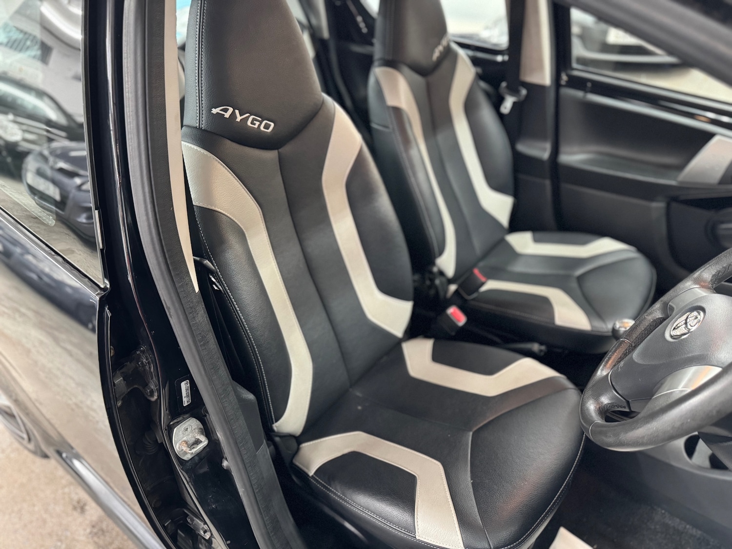 Used Toyota AYGO 2014 for sale - 77069141: Photo 13