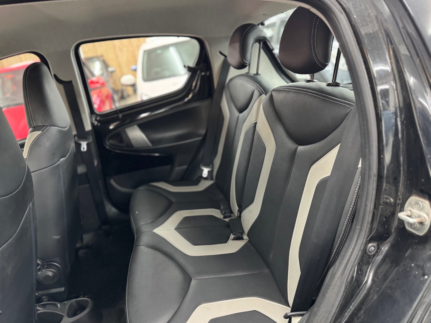 Used Toyota AYGO 2014 for sale - 77069141: Photo 16