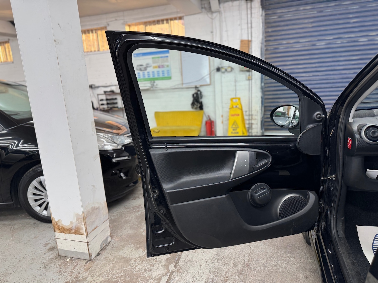 Used Toyota AYGO 2014 for sale - 77069141: Photo 21